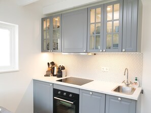 Fridge, oven, dishwasher, coffee/tea maker - Rustige studio aan de duinen, vlakbij het centrum, met parkeerplaats en fietsen (Zandvoort)