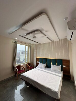 Room - The Vrnda Heritage (Haridwar)