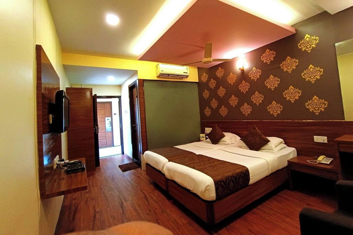 Classic Twin Room | Iron/ironing board, free WiFi