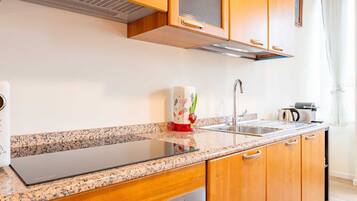 Kühlschrank, Mikrowelle