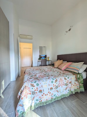 2 bedrooms, WiFi - Casetta Verde - 150 m from the sea (Sardegna)