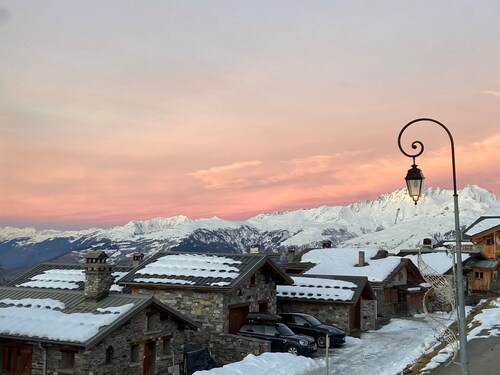 La Rosiere 1850 family chalet, just a few hundred metres from the slopes