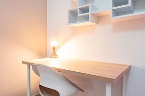 Interior - Guest Planet - Modern Flat Centrale M2 (Milan)