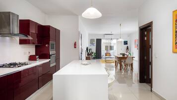 Apartamento, 2 quartos, cozinha | Cozinha privada | Chaleira elétrica, torradeira