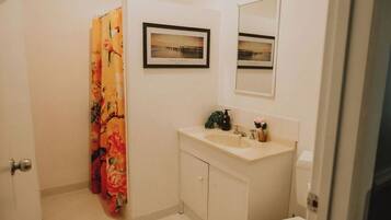 Comfort Double Room | Bathroom