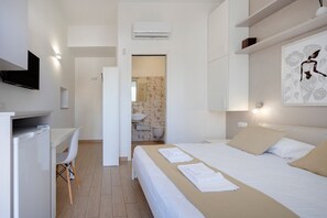 Fer et planche à repasser, Wi-Fi, draps fournis