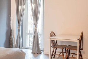 2 bedrooms, iron/ironing board - Guest Planet - 18, Suite Home (Milan)