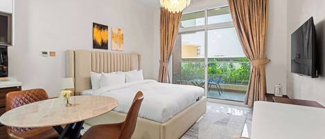 Silitysrauta/-lauta, Wi-Fi, vuodevaatteet