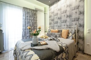 1 bedroom, desk, iron/ironing board, free WiFi - Golden Aurora - Modern Apartment in Egaleo/Athens (Egaleo)
