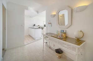 Interior - T3 apartment with breathtaking sea view (Cannes)