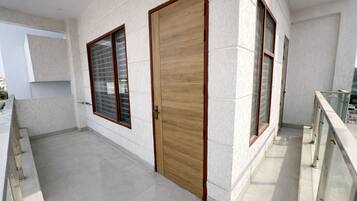 Apartemen Premium | Pemandangan dari kamar