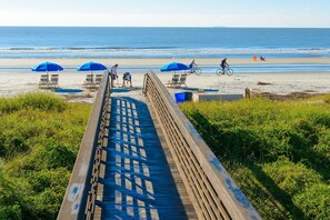 Beach nearby - Eight Palms | Pet-Friendly, Single Level 4BR Sea Pines Home w/ Resort Pool & Beach (Hilton Head Island)