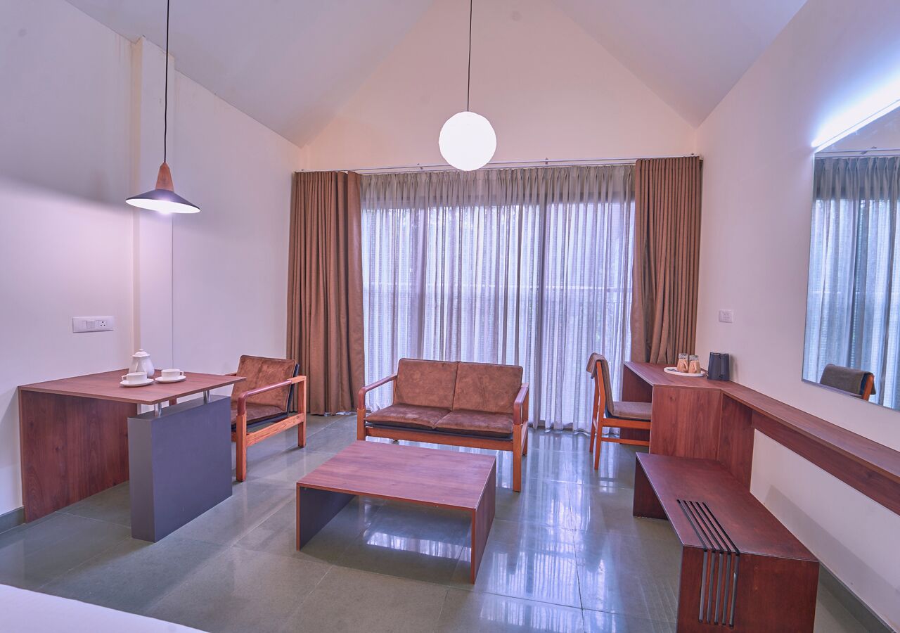 华丽三人房, 1 张大床, 空调, 山景 | 办公桌、笔记本电脑工作区、免费 WiFi