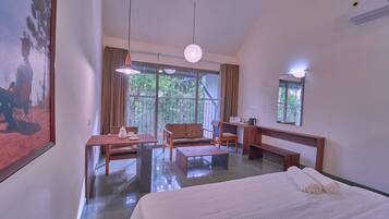 Deluxe Triple Room, 1 Queen Bed, Air conditioning, Mountain View | Desk, laptop workspace, free WiFi