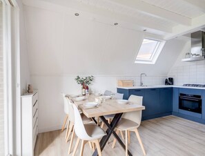 Dining - Cozy Family Bungalow in Drenthe (Zwiggelte)