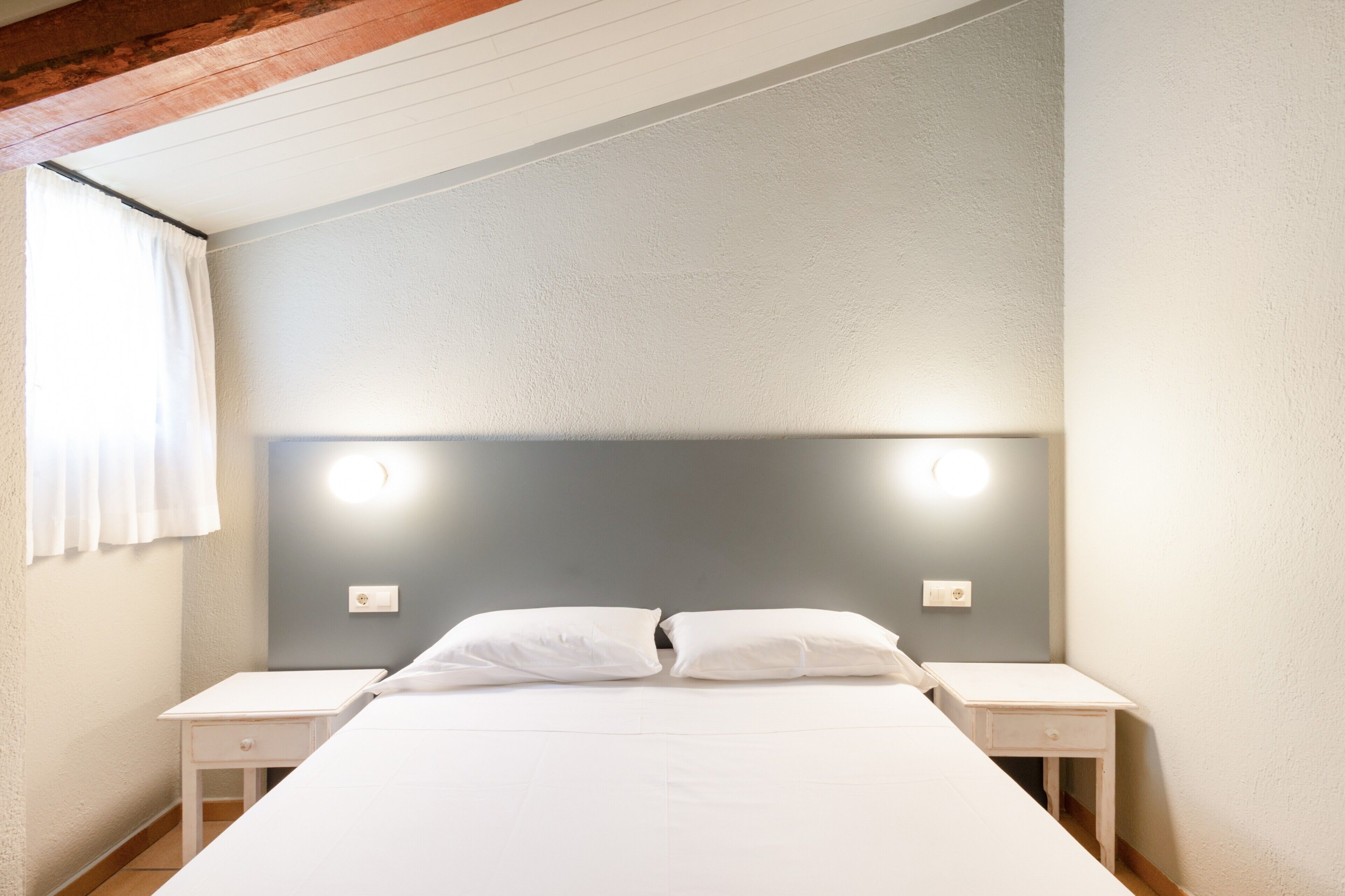 2 slaapkamers, een strijkplank/strijkijzer, wifi, beddengoed