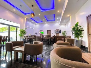 Lounge - Huxton Hotel (Lekki)