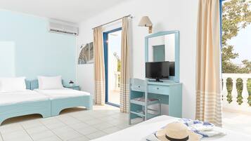 舒適雙人房, 露台, 公園景 | 房內夾萬、免費 Wi-Fi