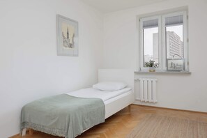 3 Schlafzimmer, Bügeleisen/Bügelbrett, Reisekinderbett, WLAN