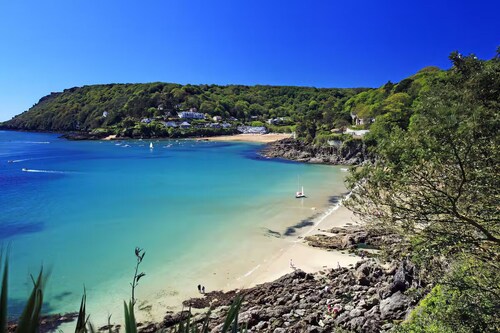Beautiful holiday home with outstanding views near North Sands Beach, Salcombe