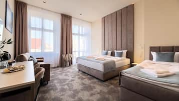 In-room safe, blackout curtains, free WiFi, bed sheets