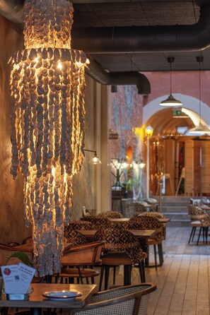 Café da manhã, almoço e jantar