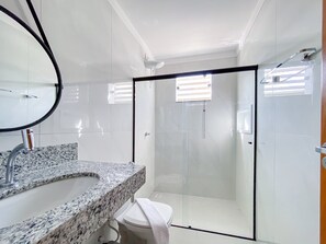 Apartment | Bathroom - Residencial Saint Loius (Porto Seguro)