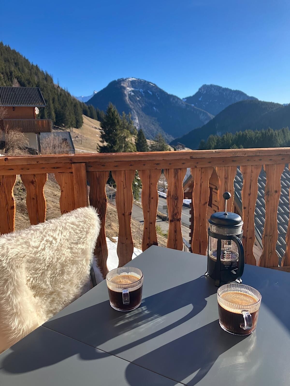 المنطقة المحيطة بالمنشأة