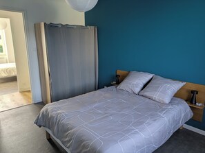 Travel cot, Internet, bed sheets - House with sea view on the GR34, near Le Minou (Locmaria-Plouzané)