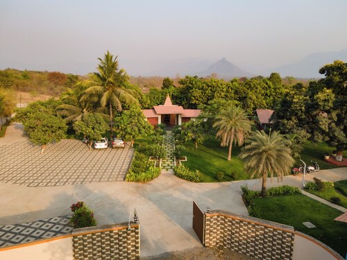 Glory of MJ, Family Resort in Nature, Panvel