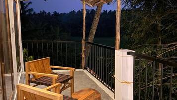 Superior Double Room, Bathtub, Garden View