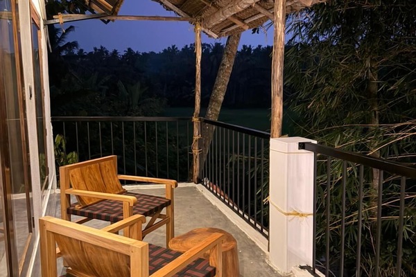 Superior Double Room, Bathtub, Garden View | Laptop workspace, iron/ironing board, free WiFi