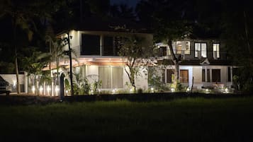 Superior Double Room, Garden View | Front of property