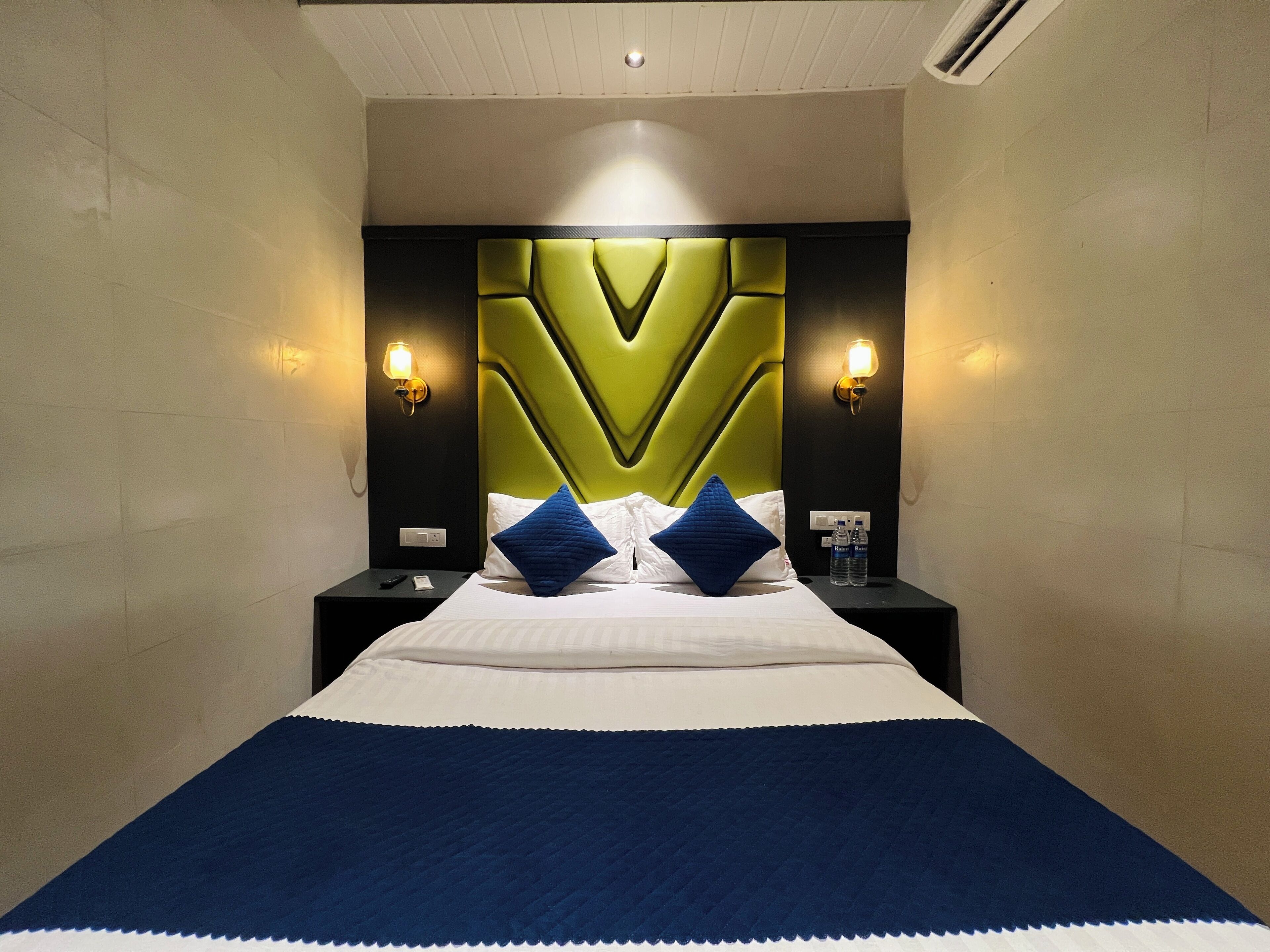 Standard Double Room | Free WiFi