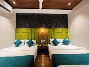 Quadruple Room | Free WiFi - Hotel Imperial Suite (Mumbai)