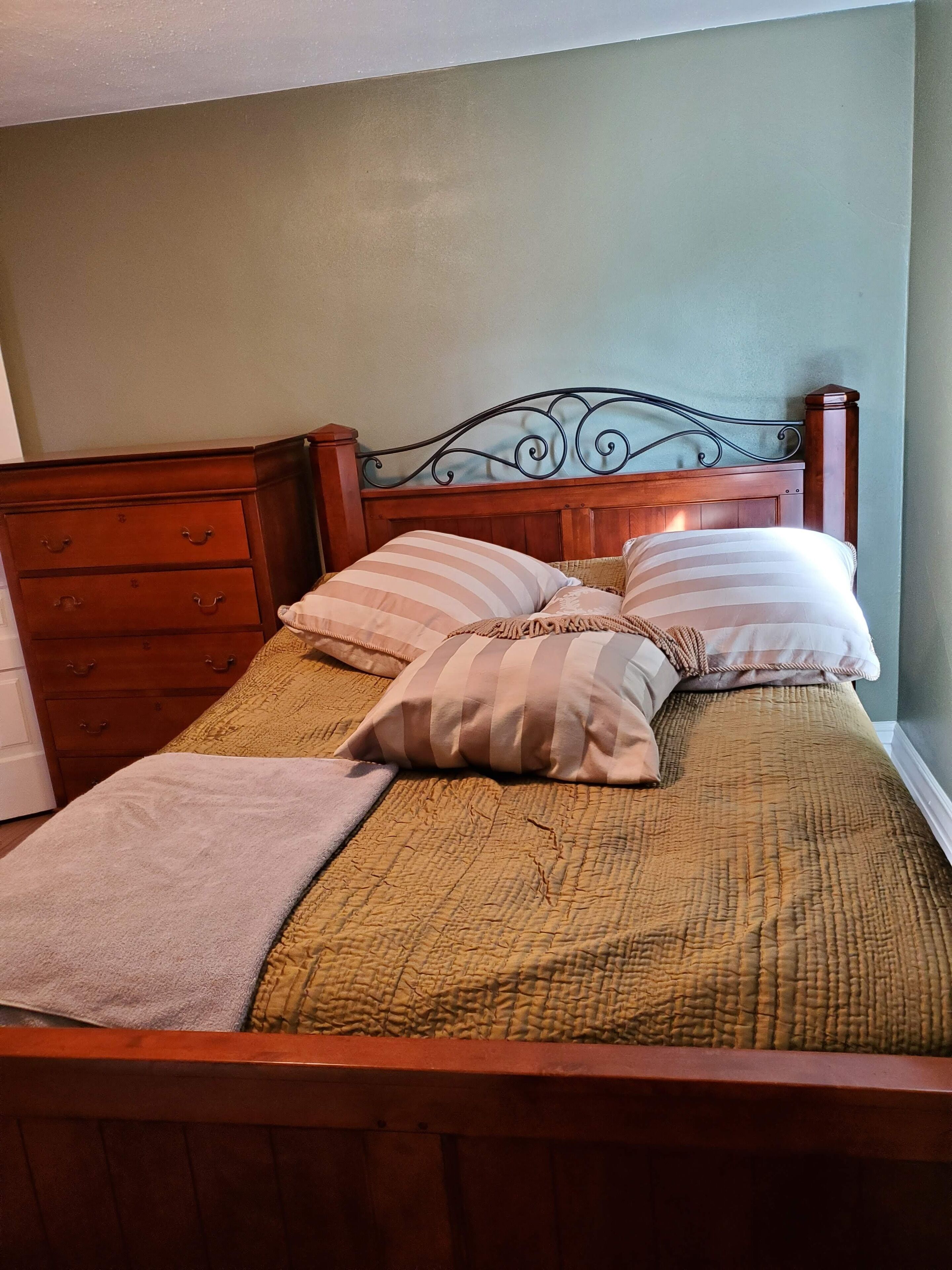 1 bedroom, WiFi, bed sheets
