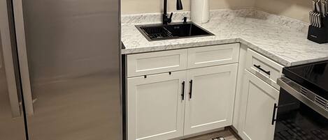 Microondas, horno y parrilla de estufa