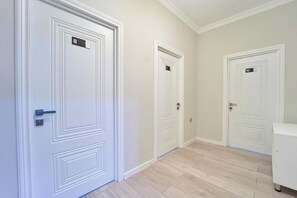 Hallway - Premium Sea View Hotel & Hostel (Baku)