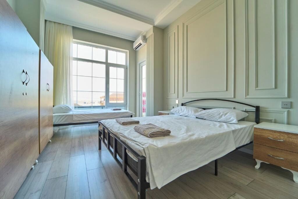 Iron/ironing board, free WiFi