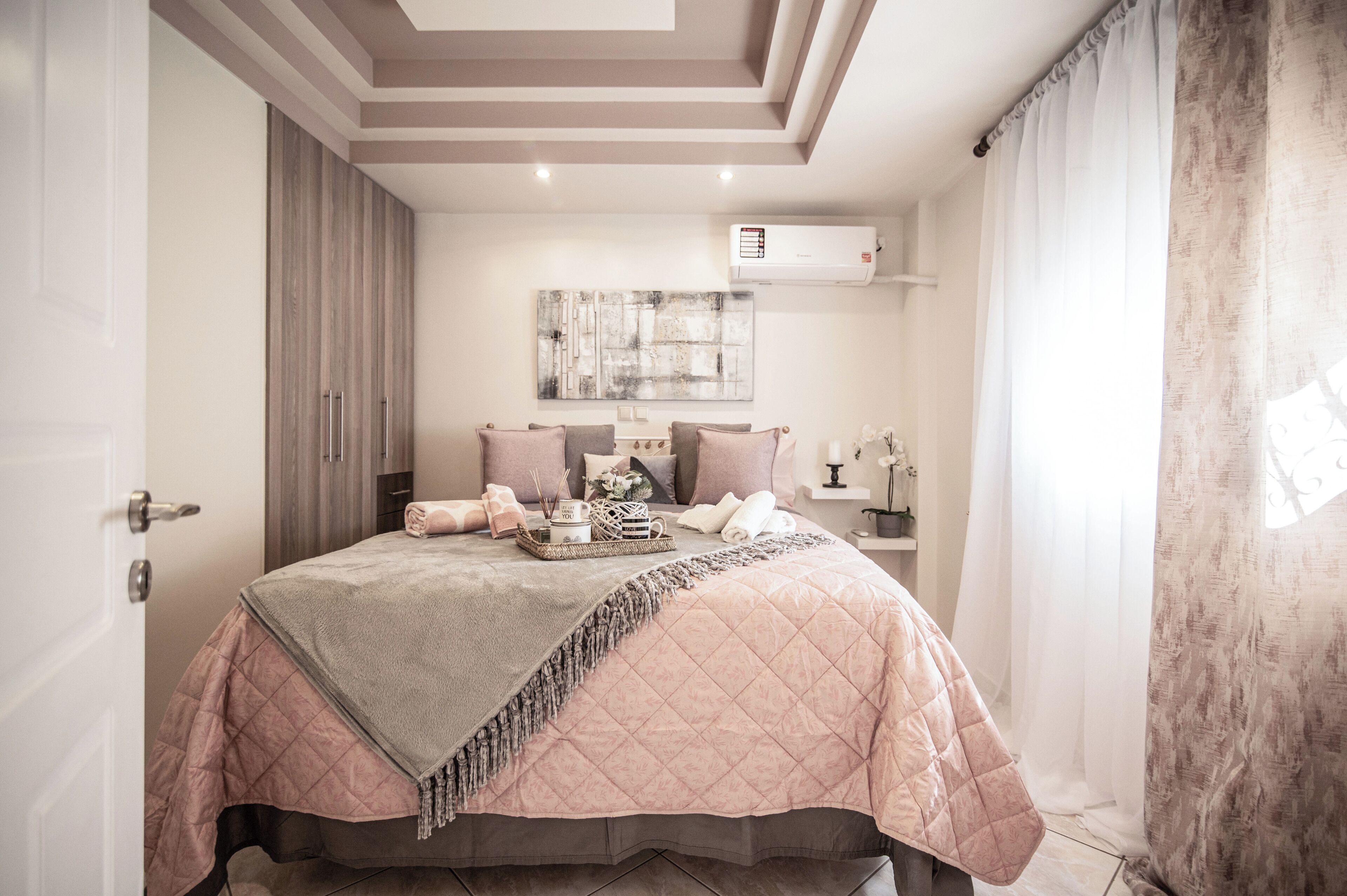 1 chambre, bureau, fer et planche à repasser, Wi-Fi gratuit