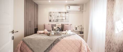1 dormitorio, escritorio, tabla de planchar con plancha y wifi gratis