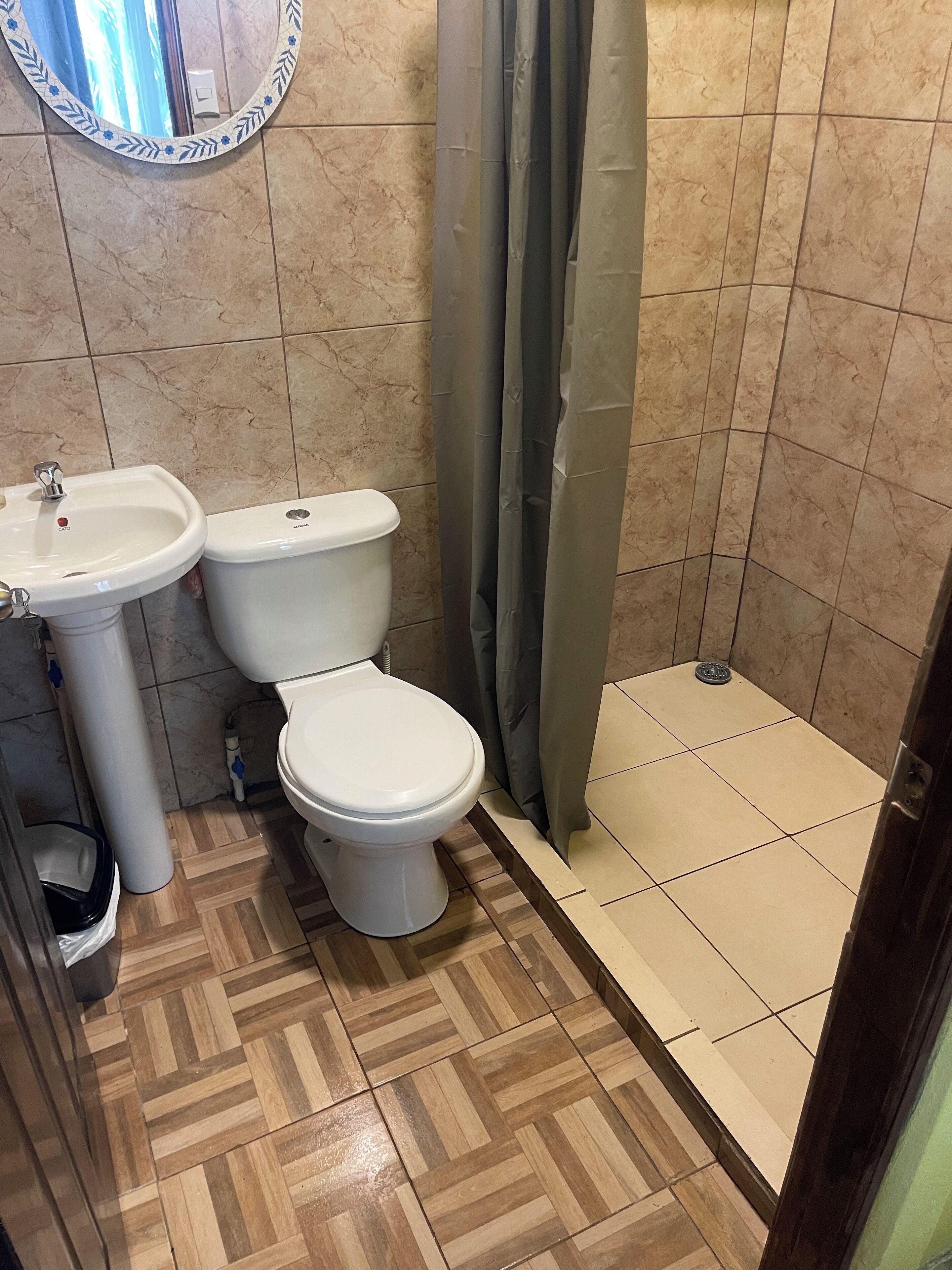 Bruser, håndklæder, Sæbe, Toiletpapir