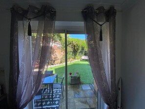 Interior - Charming Cottage Overlooking River & Nr Town /FREE Parking (Maidstone)