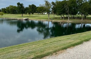 Miscellaneous - Luxury Tech-Forward RV Stay in an Axiom Vendetta Near Lavon Lake (Princeton)