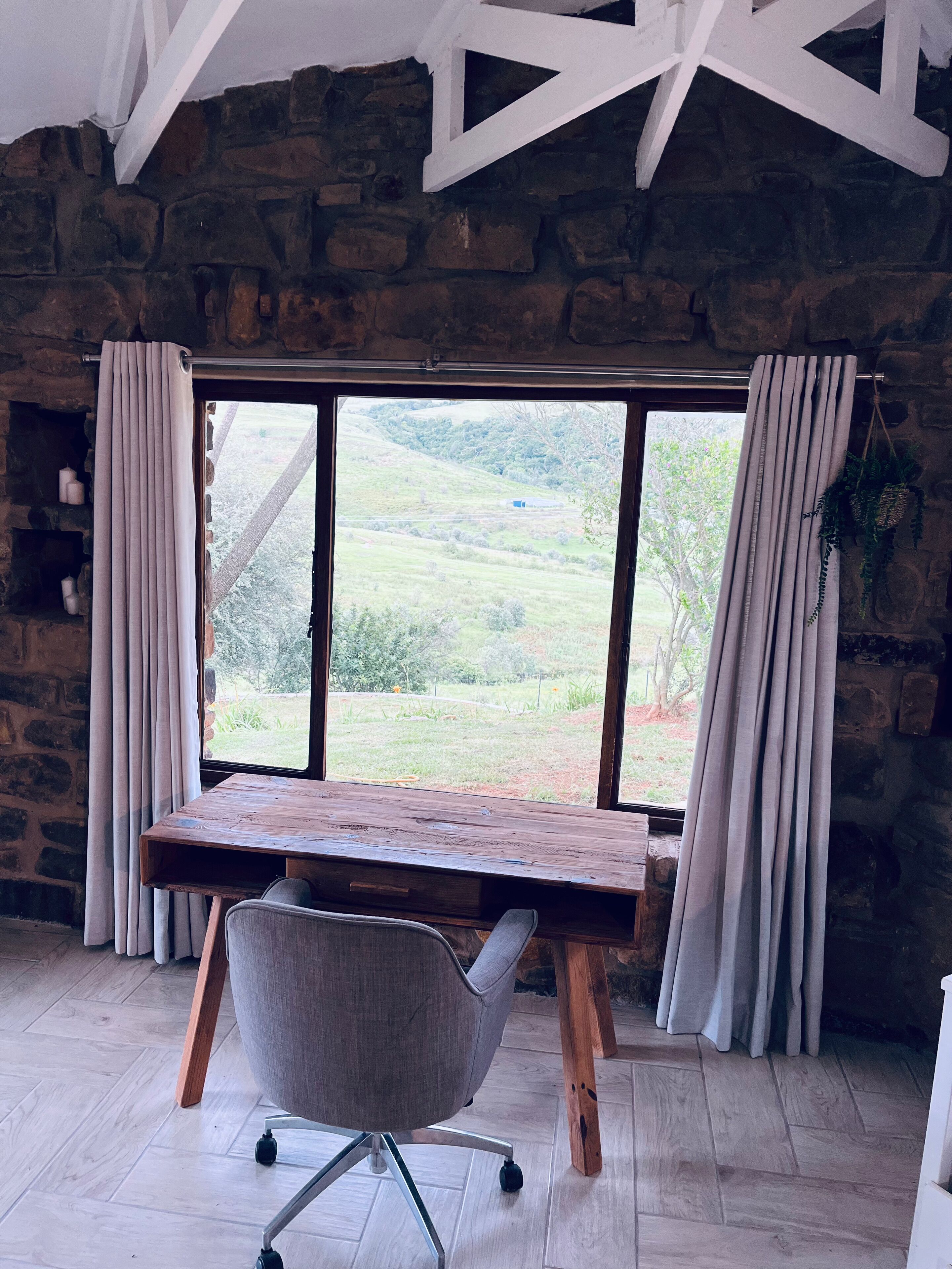 Superior House, Mountain View | Living area