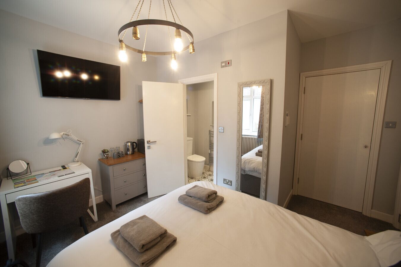 WiFi、ベッドシーツ