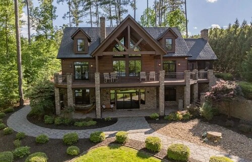 🌊 New Listing! Luxury Lake Gaston Home | Boathouse, Main Lake Cove Hot Tub 🏡🔥