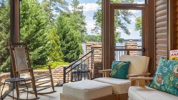 TV connectée, cheminée