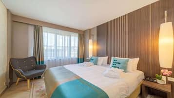 Una scrivania, insonorizzazione, Wi-Fi gratuito