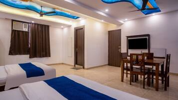 Familiekamer, 2 tweepersoonsbedden | Gratis wifi